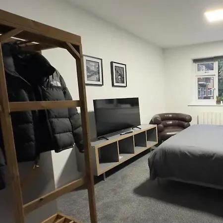 Kingsize Room In Prestwich Manchester Extérieur photo